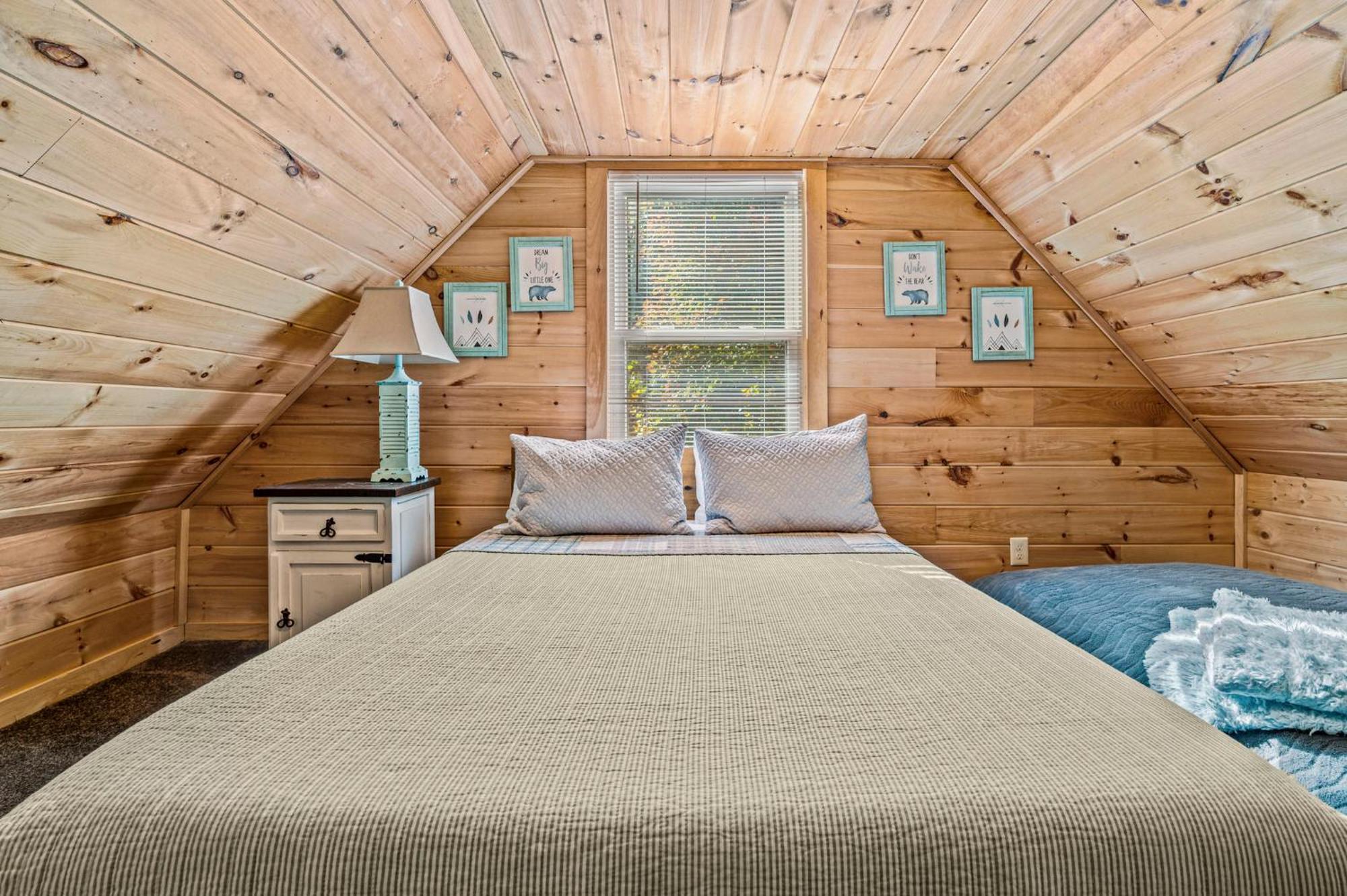 Summer Deals! - 10 Min To Parkway - Mt View- Hot Tub-Cozy Cabin Sevierville Exterior foto